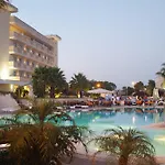 Grand Dei Cavalieri Отель