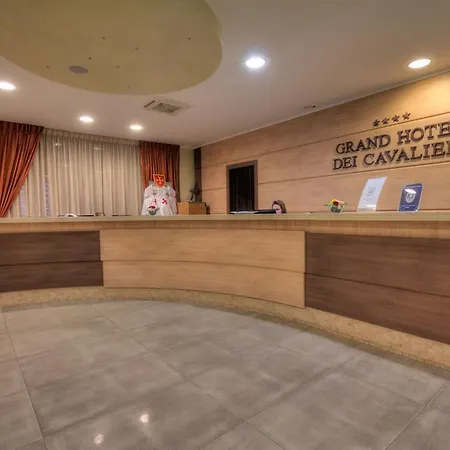Отель Grand Dei Cavalieri Маруджо