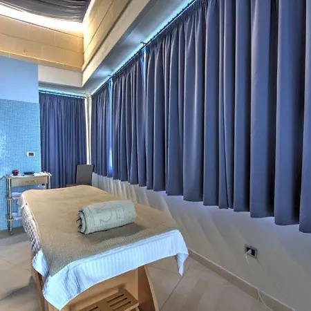 Grand Dei Cavalieri Hotel Maruggio