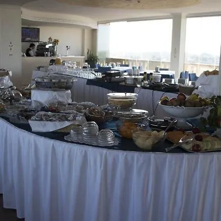 Grand Dei Cavalieri مارودجو