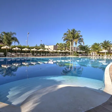 Отель Grand Dei Cavalieri 4*